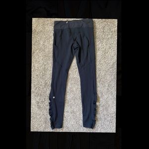 Black Lululemon leggings size 6